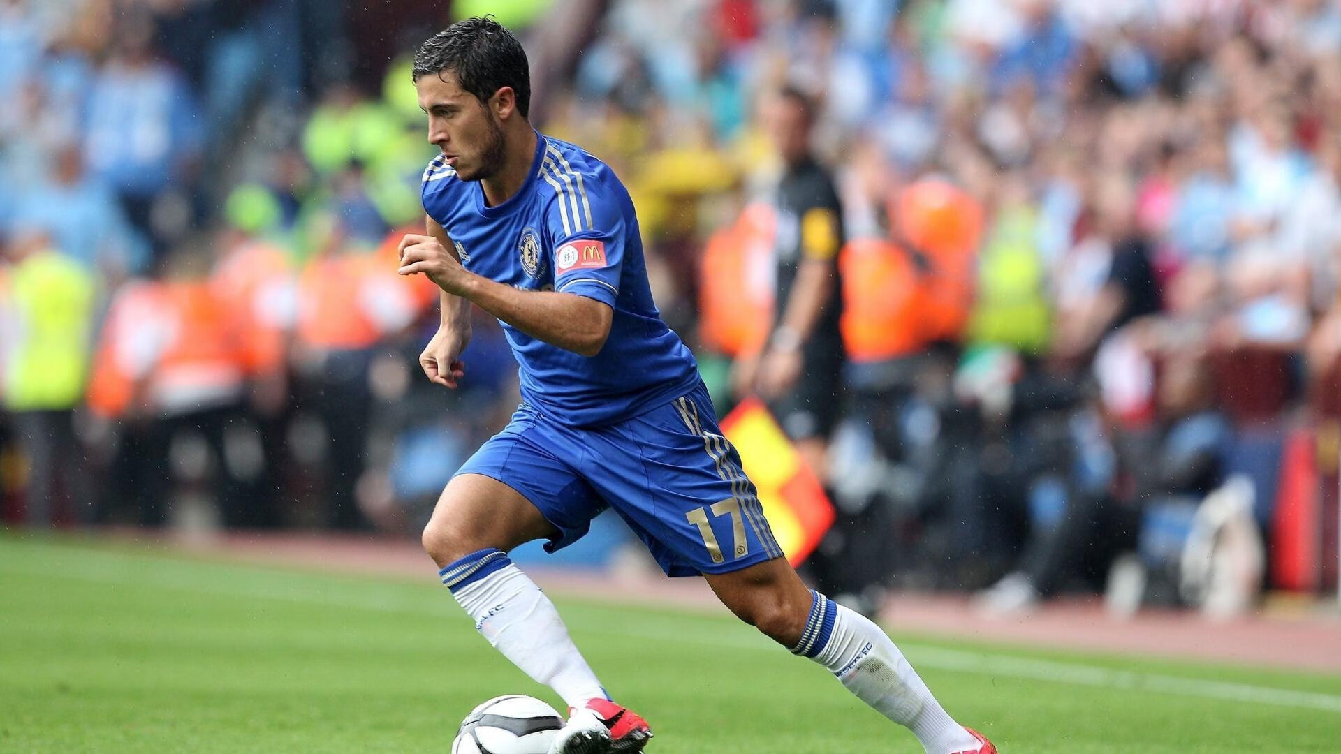 篮网火力全开压制北京队，文班亚马化身关键先生主宰赛场