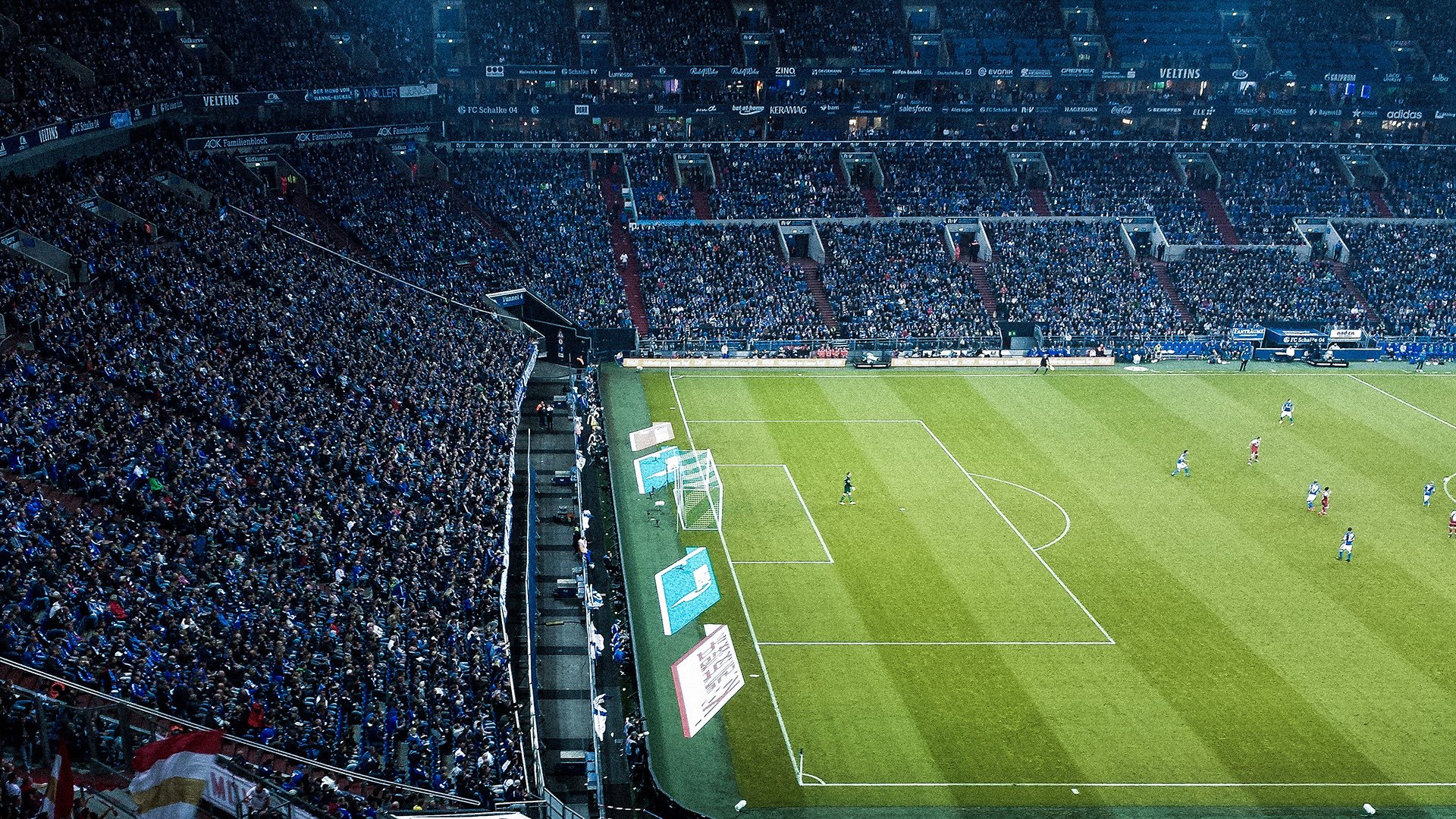 赛道与绿茵的交汇，F1街道赛焦点战背后的拉齐奥终结瑞典启示